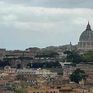 penthouse-apartment-with-terrace-close-to-vatican.it-romehotels.com/