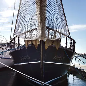 Botel Akos, Venedig