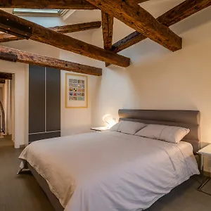 Apartment Saint Mark's Basilica @200 Meters, Venedig